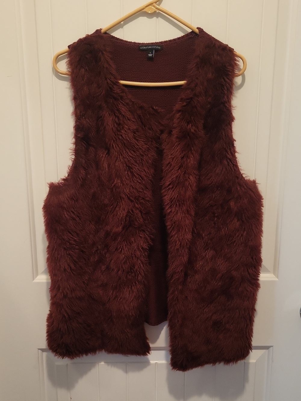 Womens Burgandy Knit And Faux Fur Vest